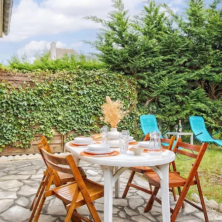 Holiday home Maison Duplex 6 Couchages, Confort, Jardin, Parking Prive, A 50m De La Plage - Fr-1-788-9